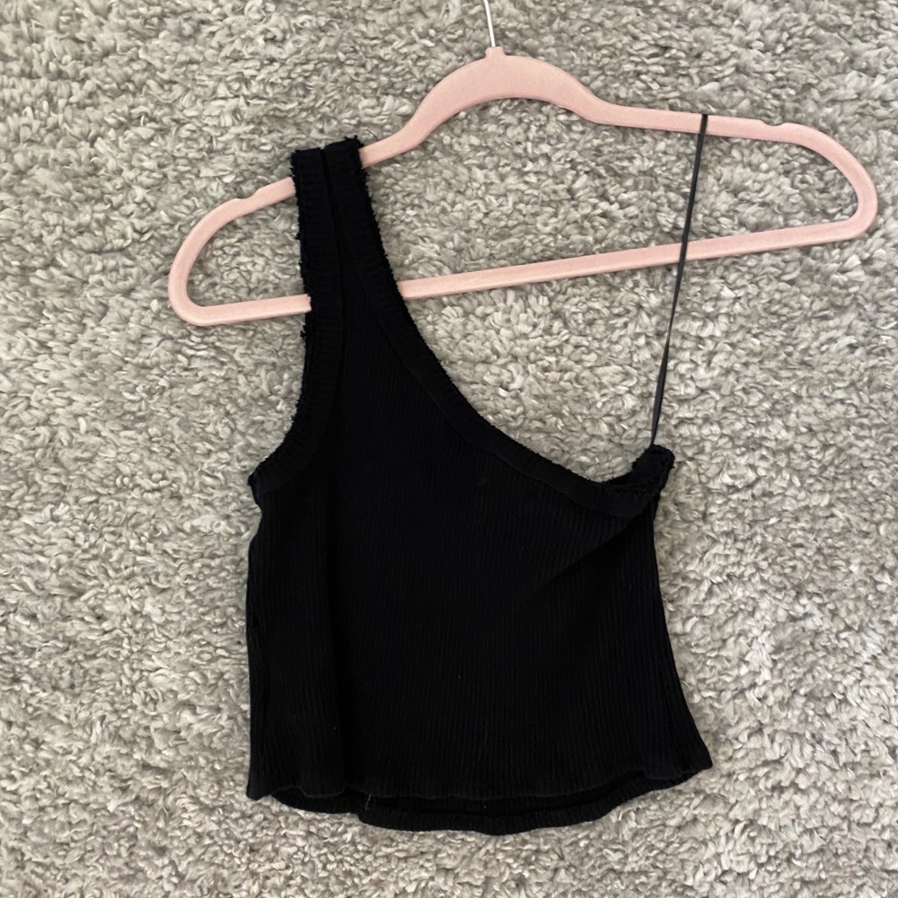 Black one shoulder Tank from Urban Outfitters - Picture 2 of 3